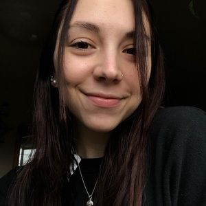 Meet your Posher, Maddie